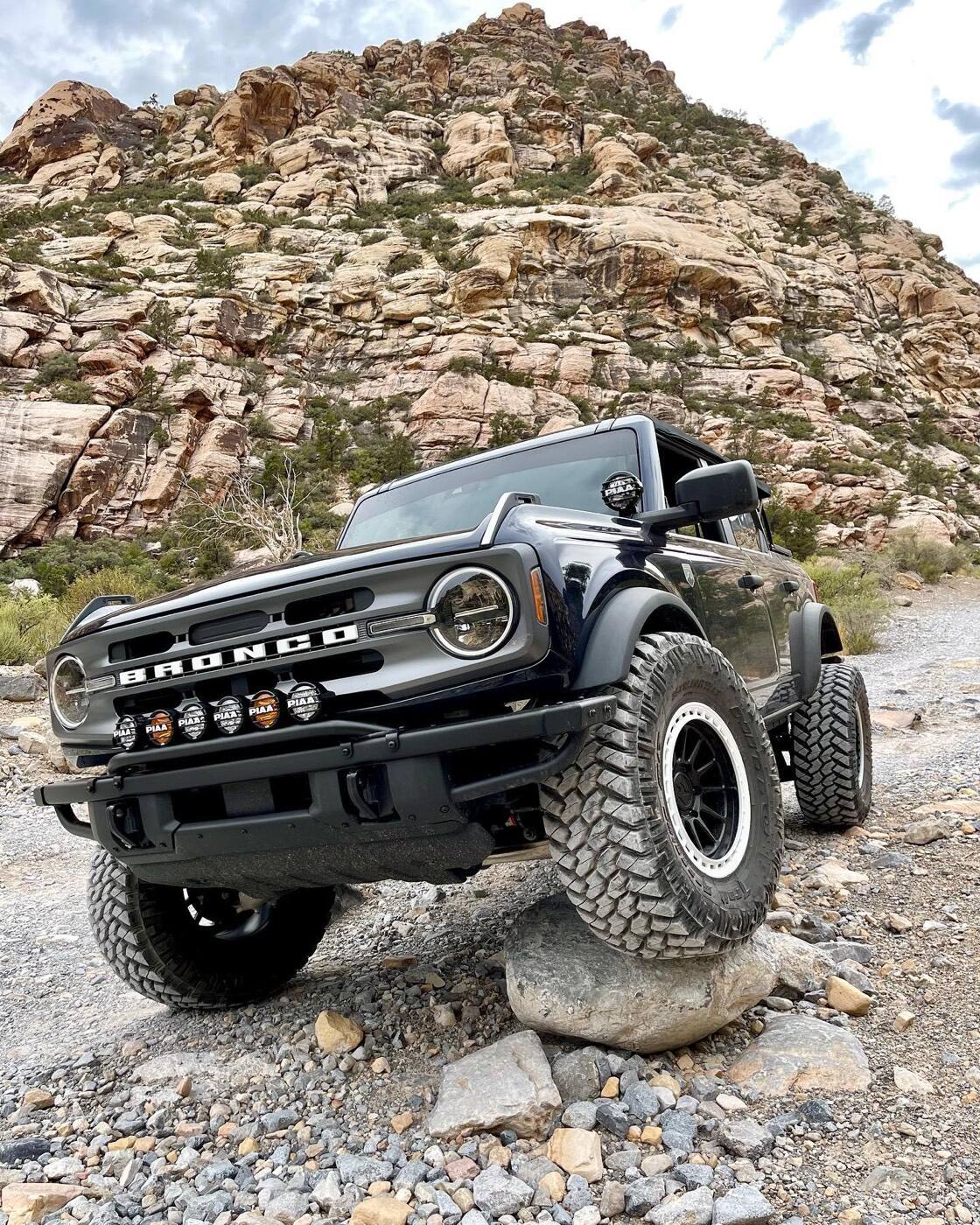FORD BRONCO PIAA 輔助燈實裝（2/4）