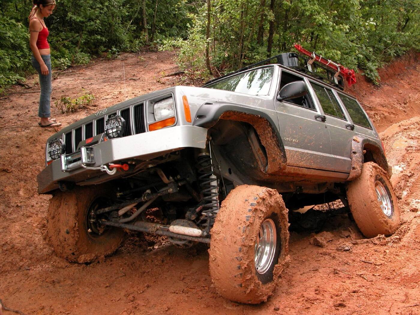 JEEP CHEROKEE PIAA 輔助燈實裝（11/11）