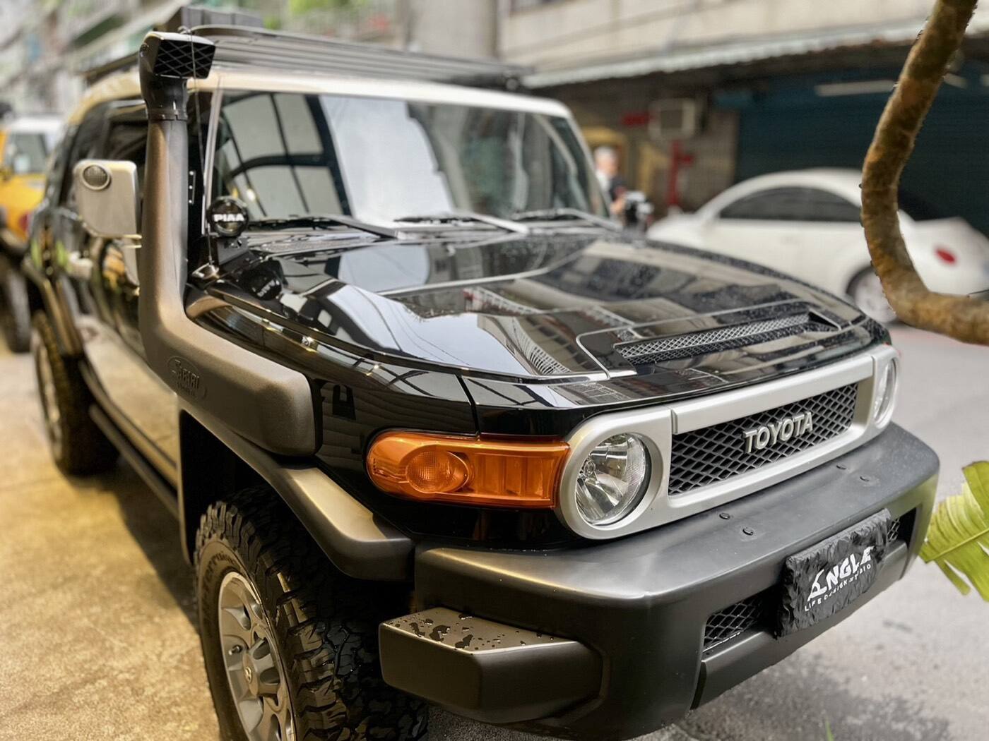 TOYOTA FJ CRUISER PIAA 輔助燈實裝（2/9）