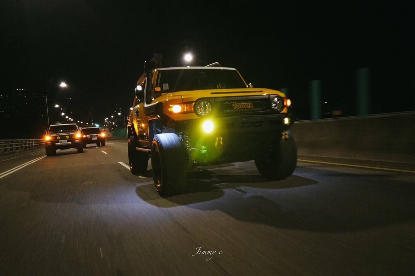 TOYOTA FJ CRUISER PIAA 輔助燈實裝（5/9）