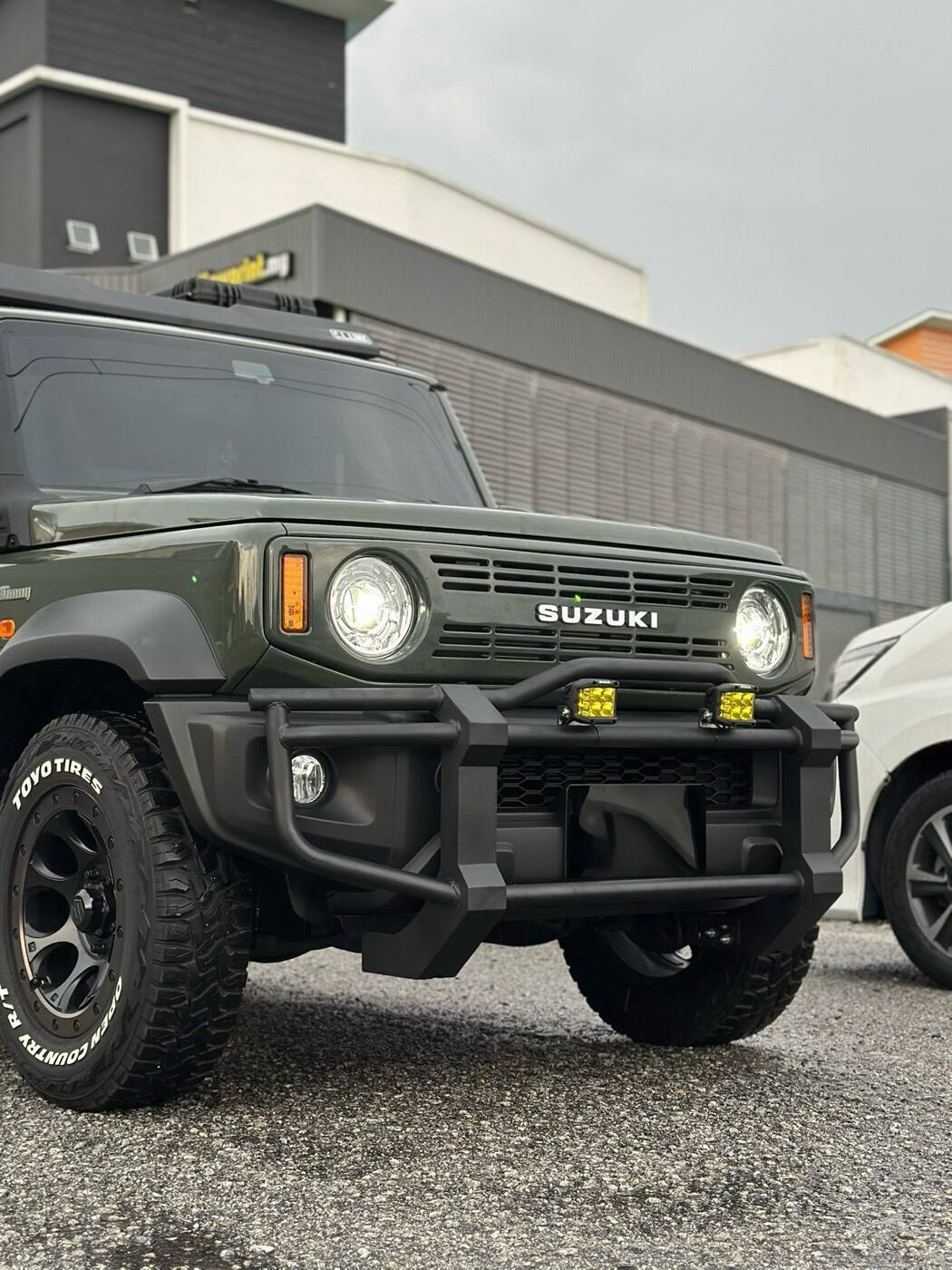 SUZUKI JIMNY PIAA 輔助燈實裝（10/11）