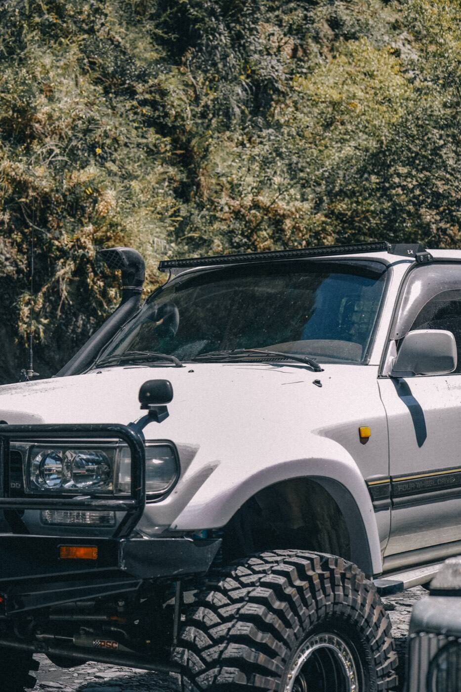 TOYOTA LAND CRUISER PIAA 輔助燈實裝（3/10）