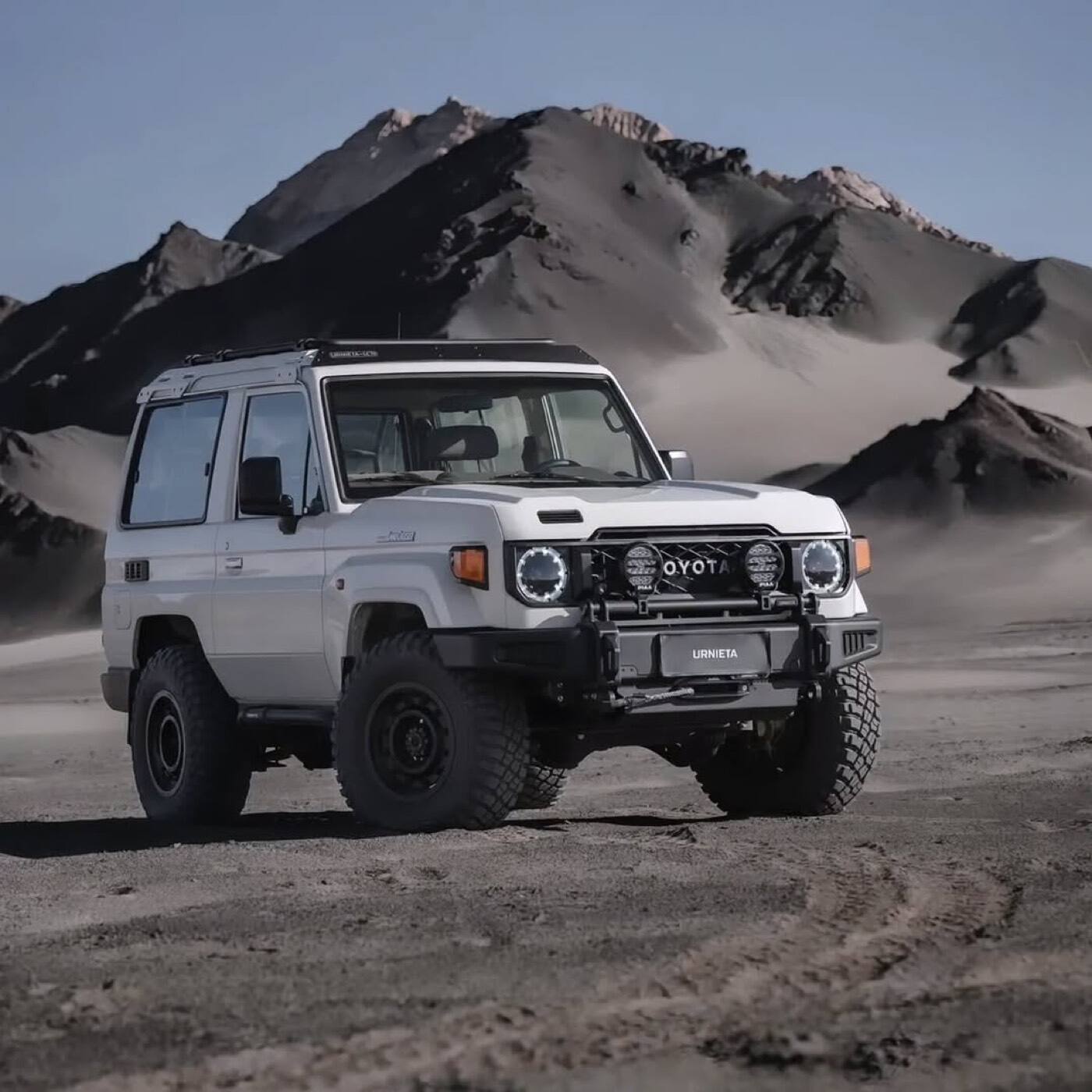 TOYOTA LAND CRUISER PIAA 輔助燈實裝（8/10）