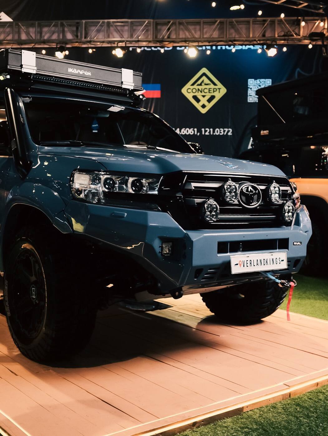 TOYOTA LAND CRUISER 200 PIAA 輔助燈實裝（3/7）