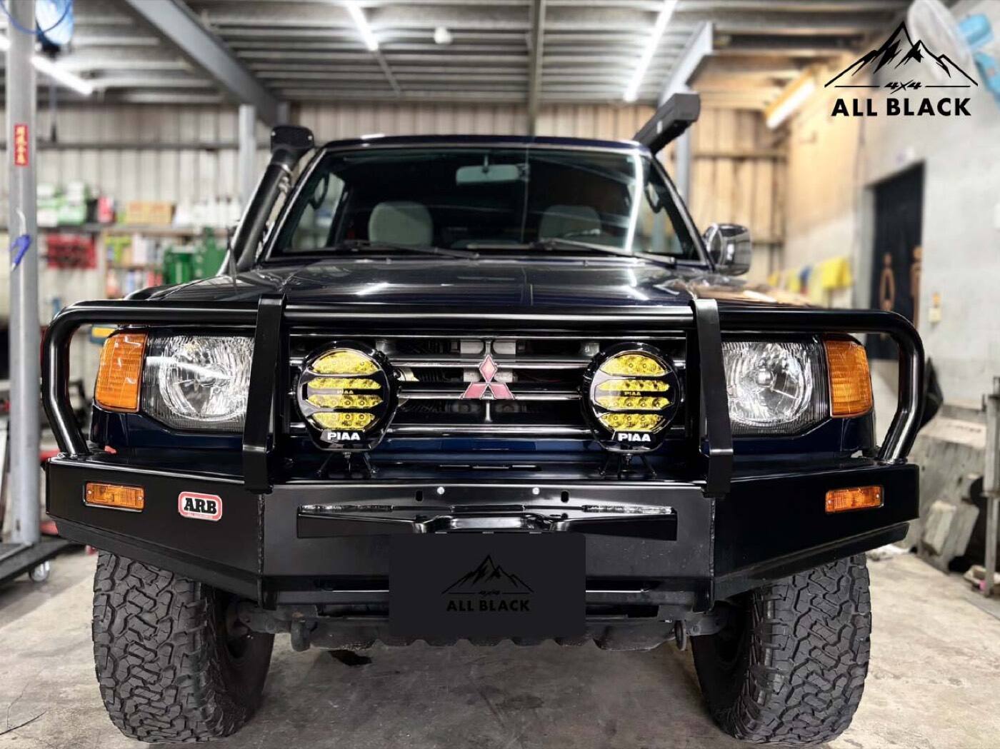 MITSUBISHI PAJERO / CHALLENGER PIAA 輔助燈實裝（2/10）