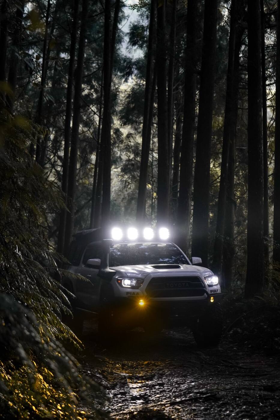 TOYOTA TACOMA PIAA 輔助燈實裝（5/10）