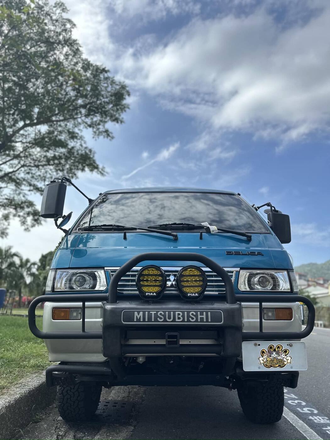 MITSUBISHI DELICA 得利卡 PIAA 輔助燈實裝（5/10）