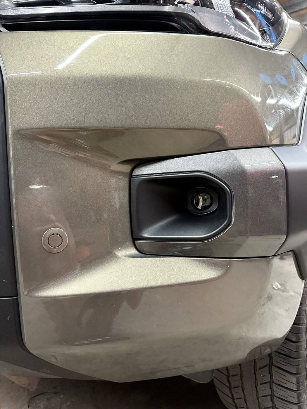 TOYOTA HILUX 海力士 PIAA 輔助燈實裝（4/10）