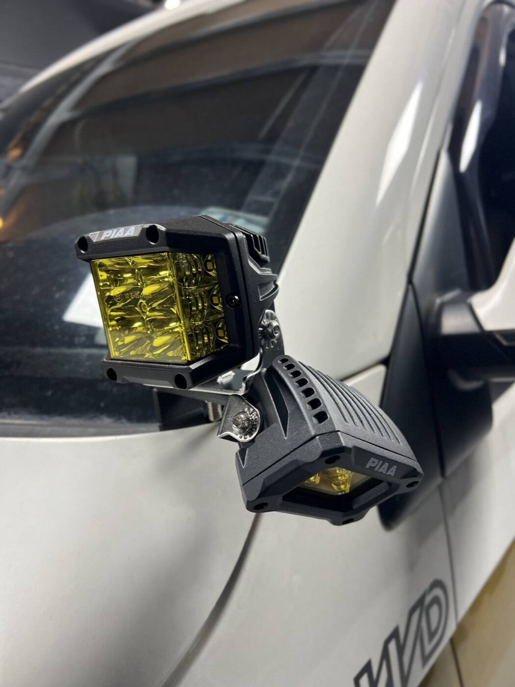 VOLKSWAGEN T6 CALIFORNIA 露營車 PIAA 輔助燈實裝（2/9）