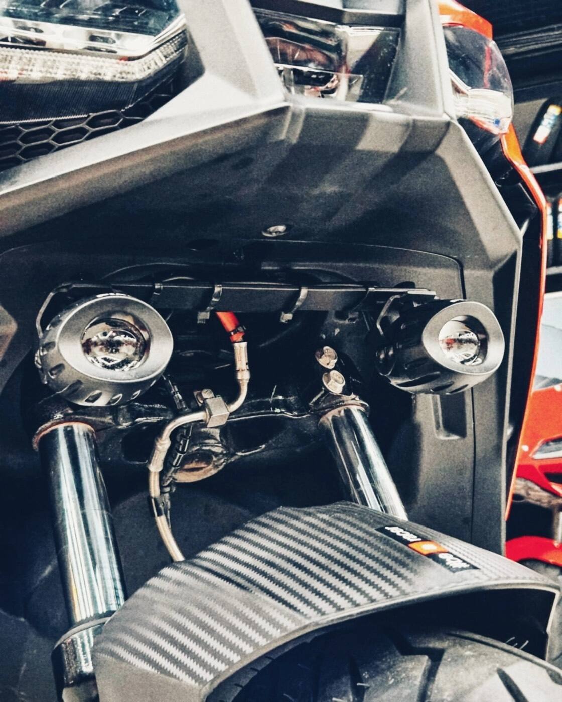 APRILIA SR GT PIAA 輔助燈實裝（3/10）