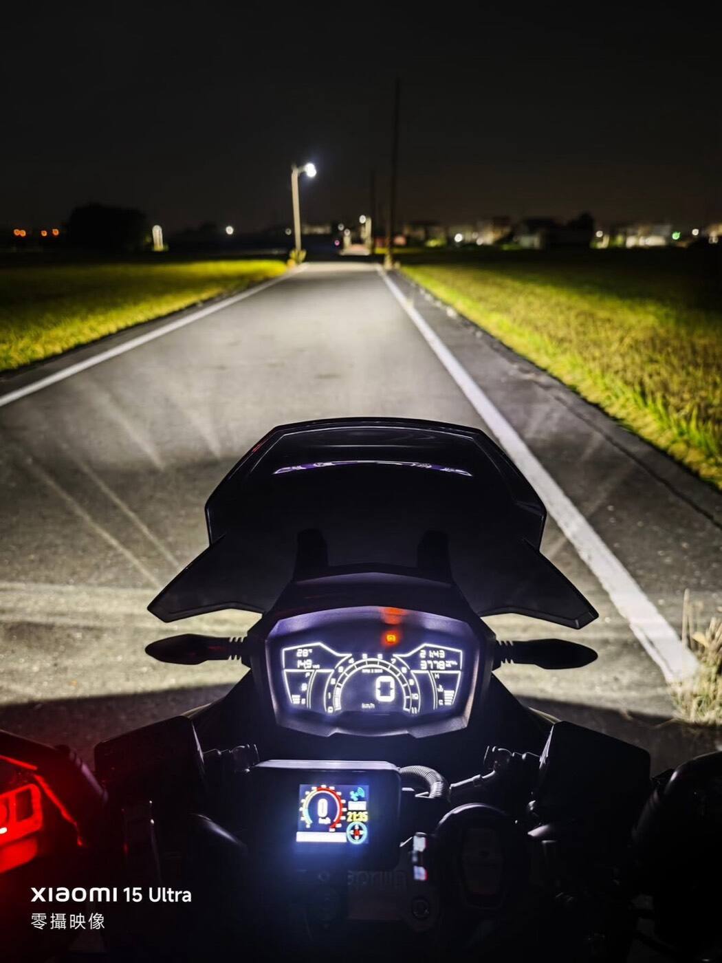 APRILIA SR GT PIAA 輔助燈實裝（9/10）