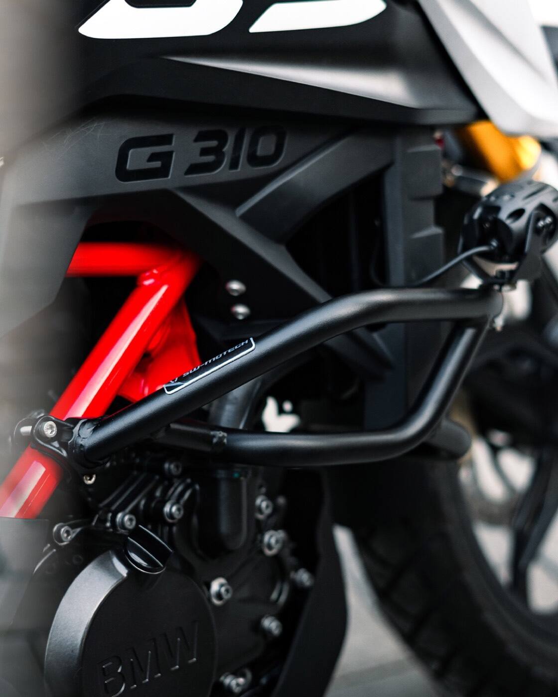 BMW GS × 220R PIAA 輔助燈實裝（2/4）