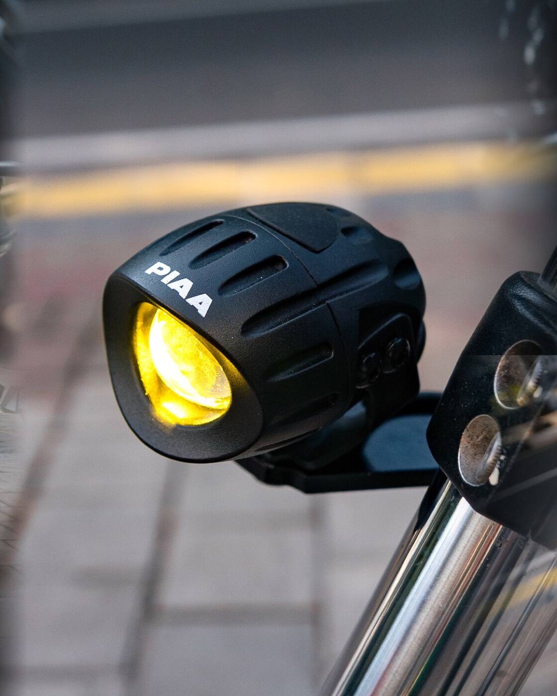 DUCATI SCRAMBLER PIAA 輔助燈實裝（3/5）