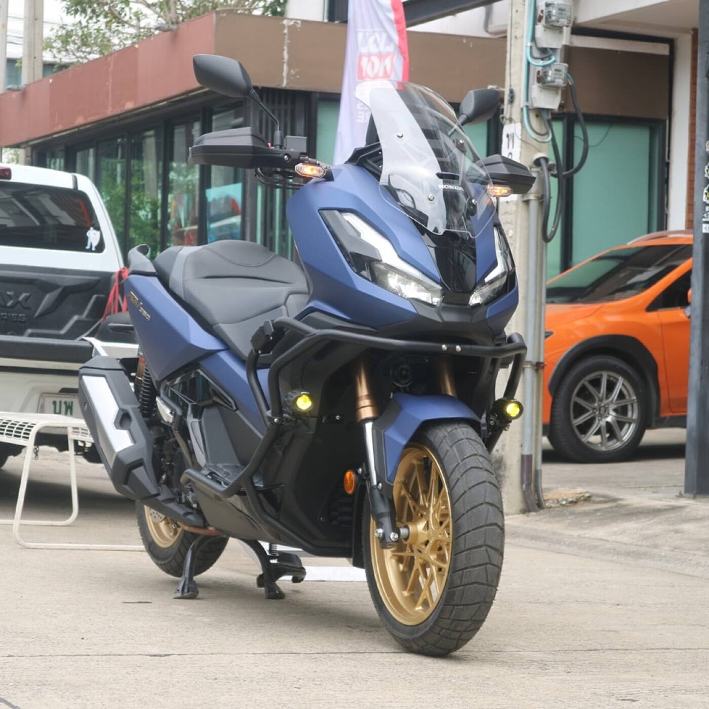 HONDA ADV350 PIAA 輔助燈實裝（3/5）