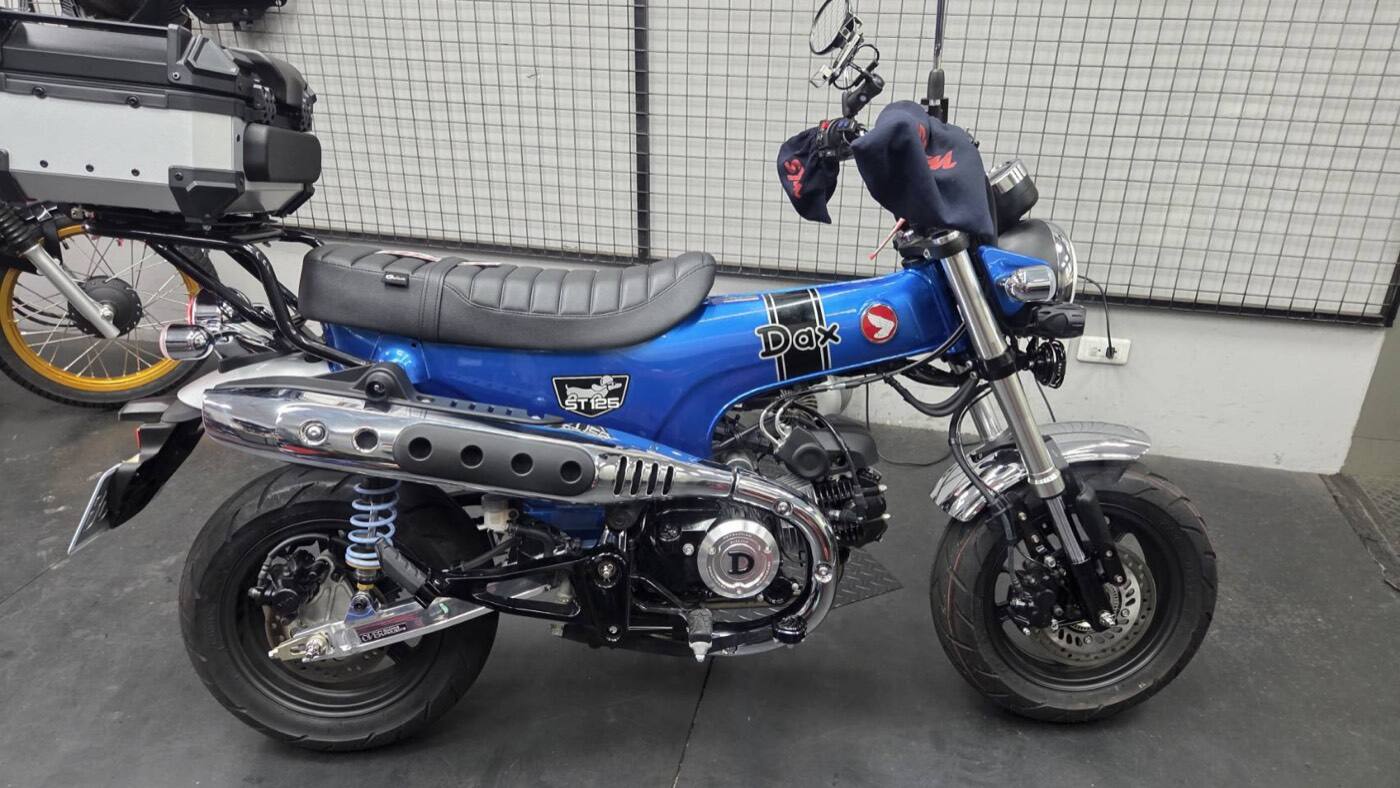 HONDA DAX125 PIAA 輔助燈實裝（5/8）