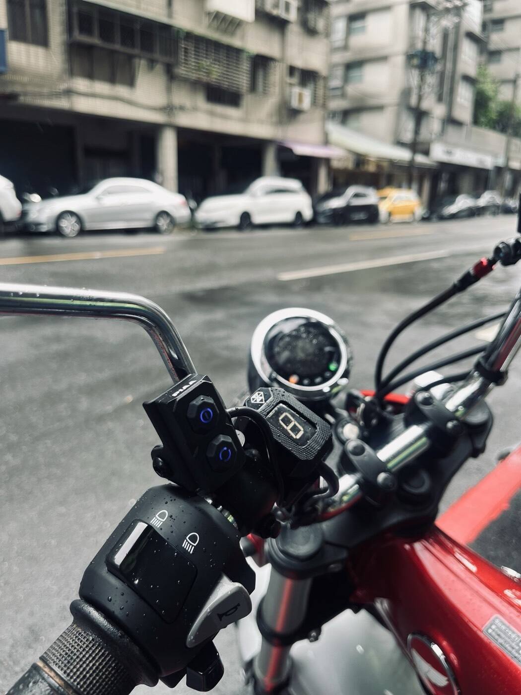 HONDA DAX125 PIAA 輔助燈實裝（8/8）