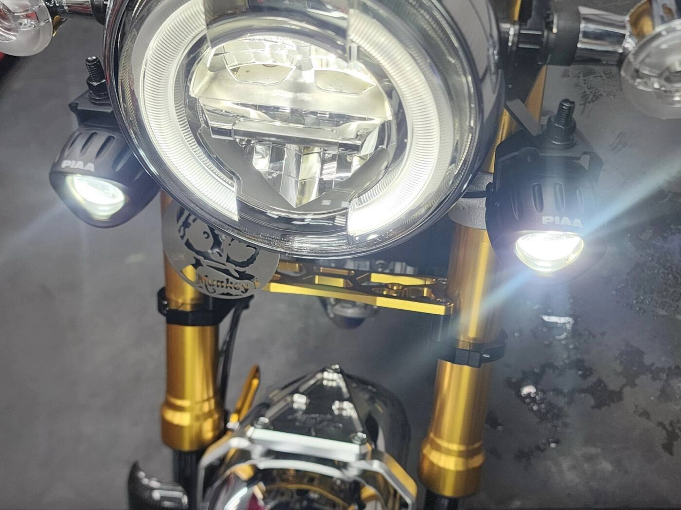 HONDA MONKEY 125 PIAA 輔助燈實裝（3/10）