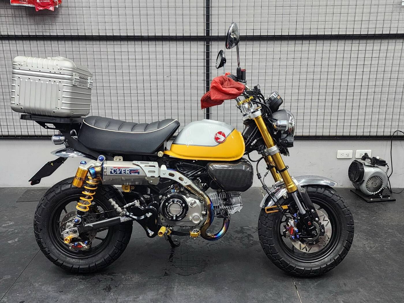 HONDA MONKEY 125 PIAA 輔助燈實裝（7/10）
