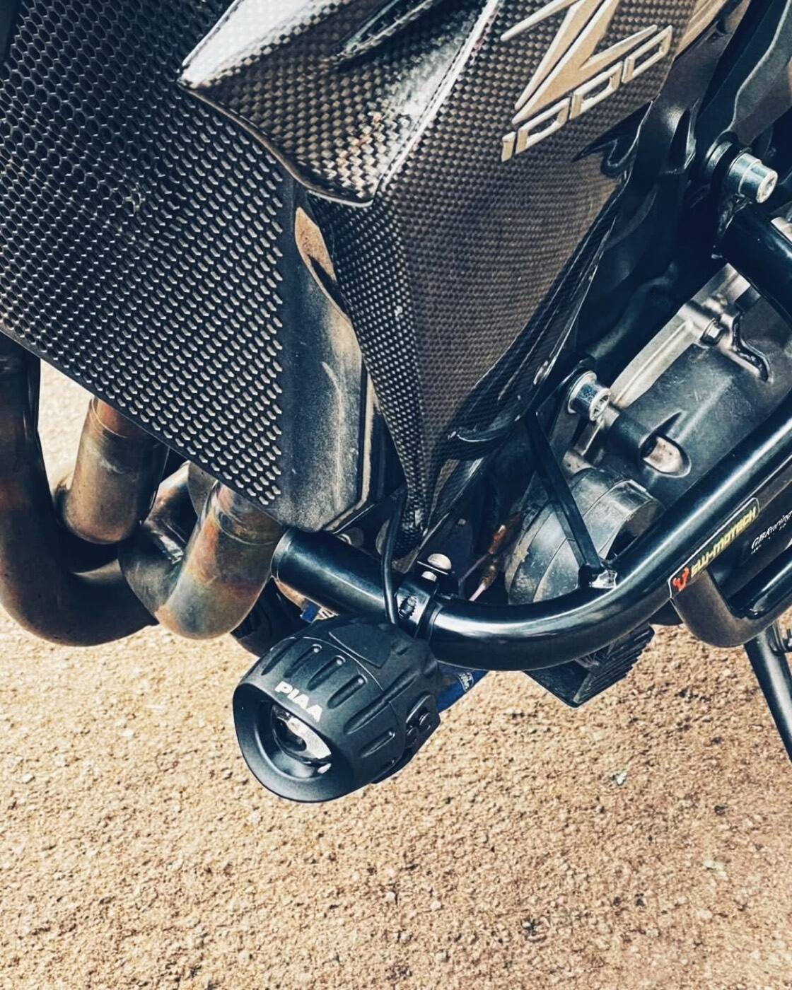 KAWASAKI Z1000 PIAA 輔助燈實裝（3/4）