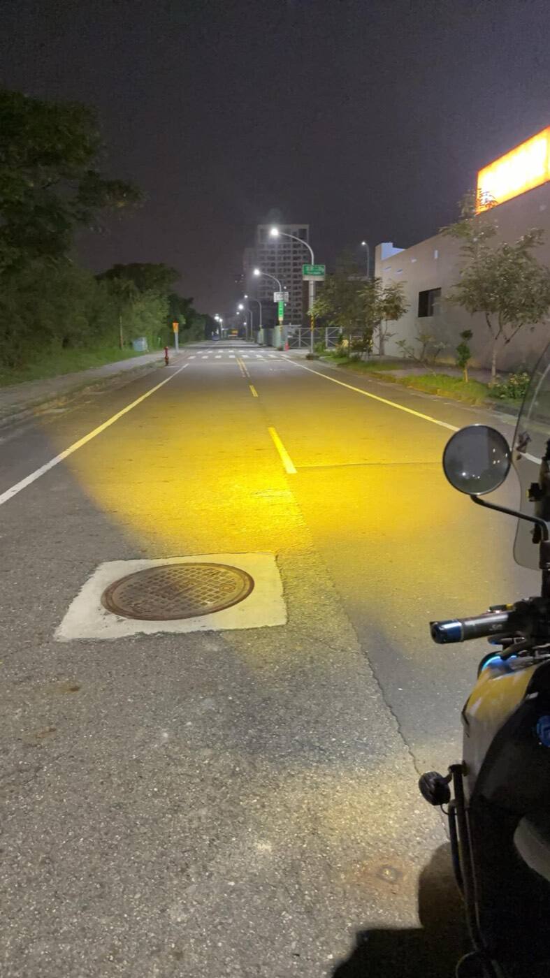 KYMCO DOLLAR 大樂 PIAA 輔助燈實裝（6/10）