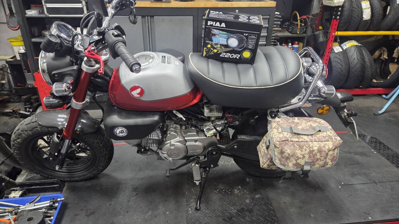 HONDA MONKEY125・DAX 實裝集 PIAA 輔助燈實裝（10/10）