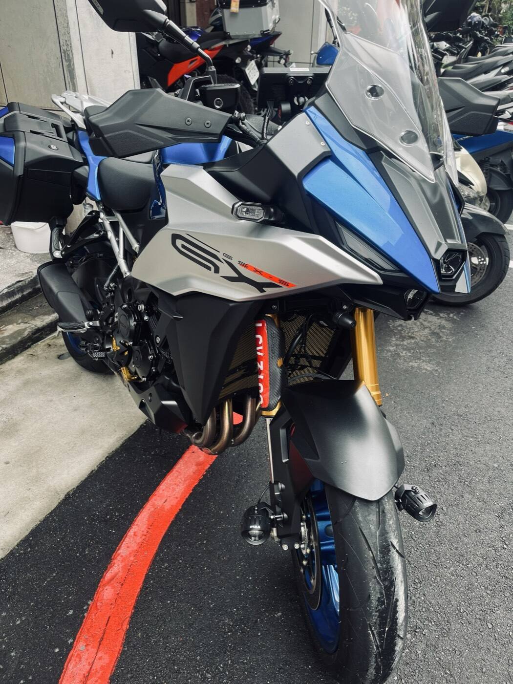 SUZUKI GSX-S1000GX PIAA 輔助燈實裝（4/5）