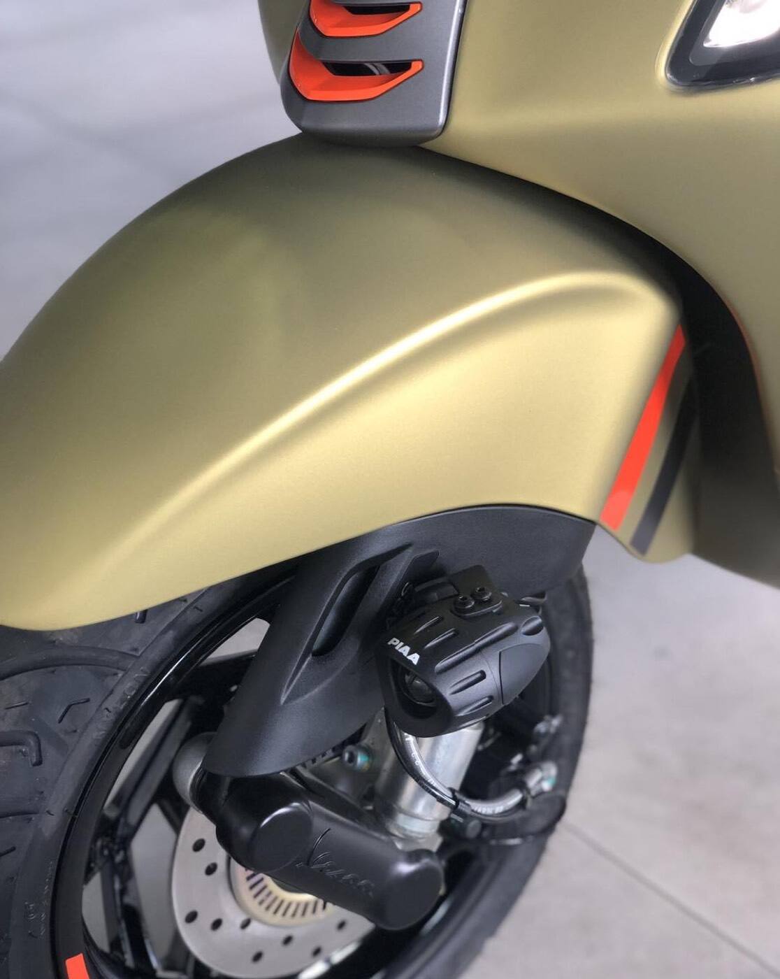 VESPA × 220R PIAA 輔助燈實裝（2/5）
